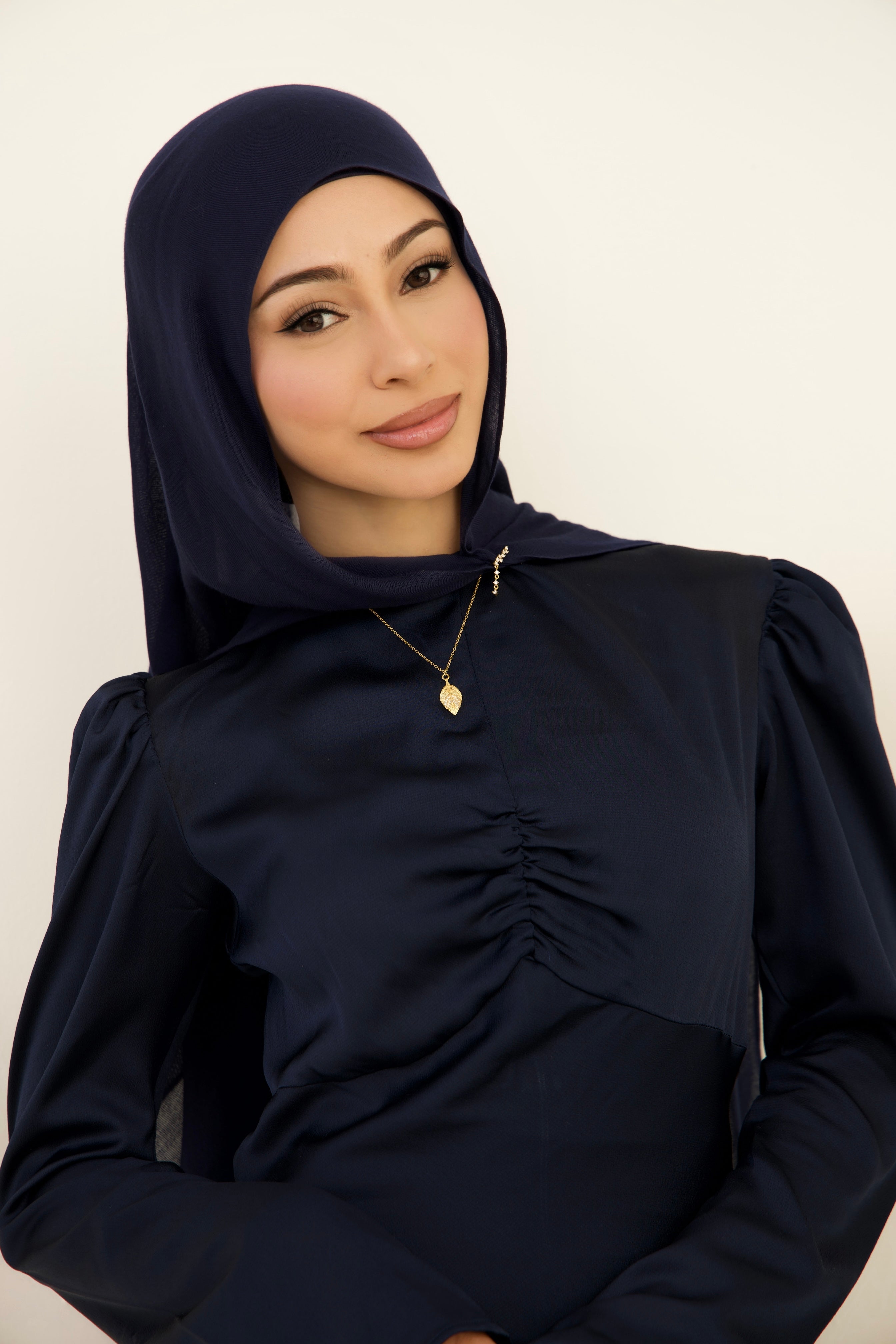 Sundus Leaf Necklace