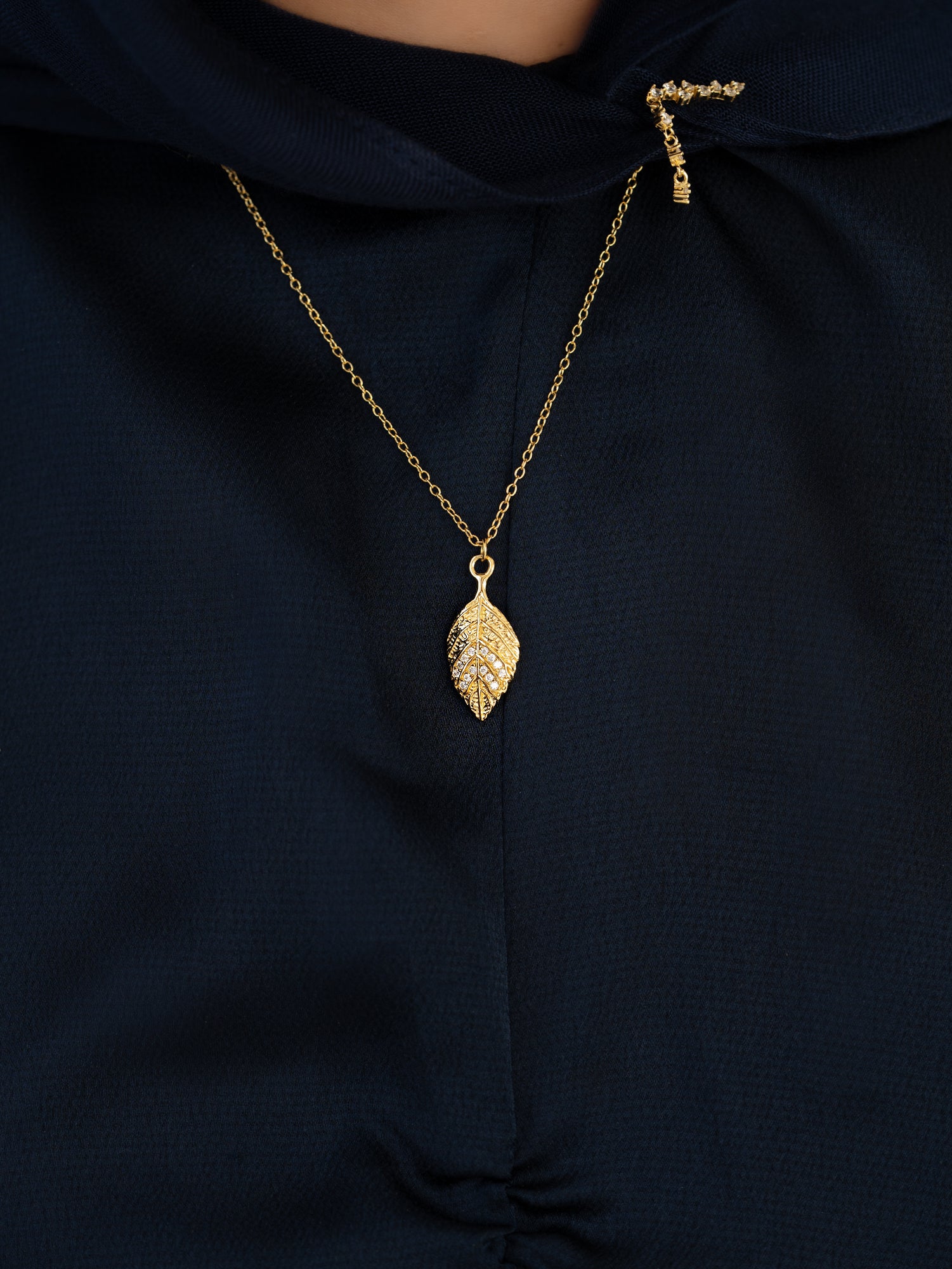 Sundus Leaf Necklace