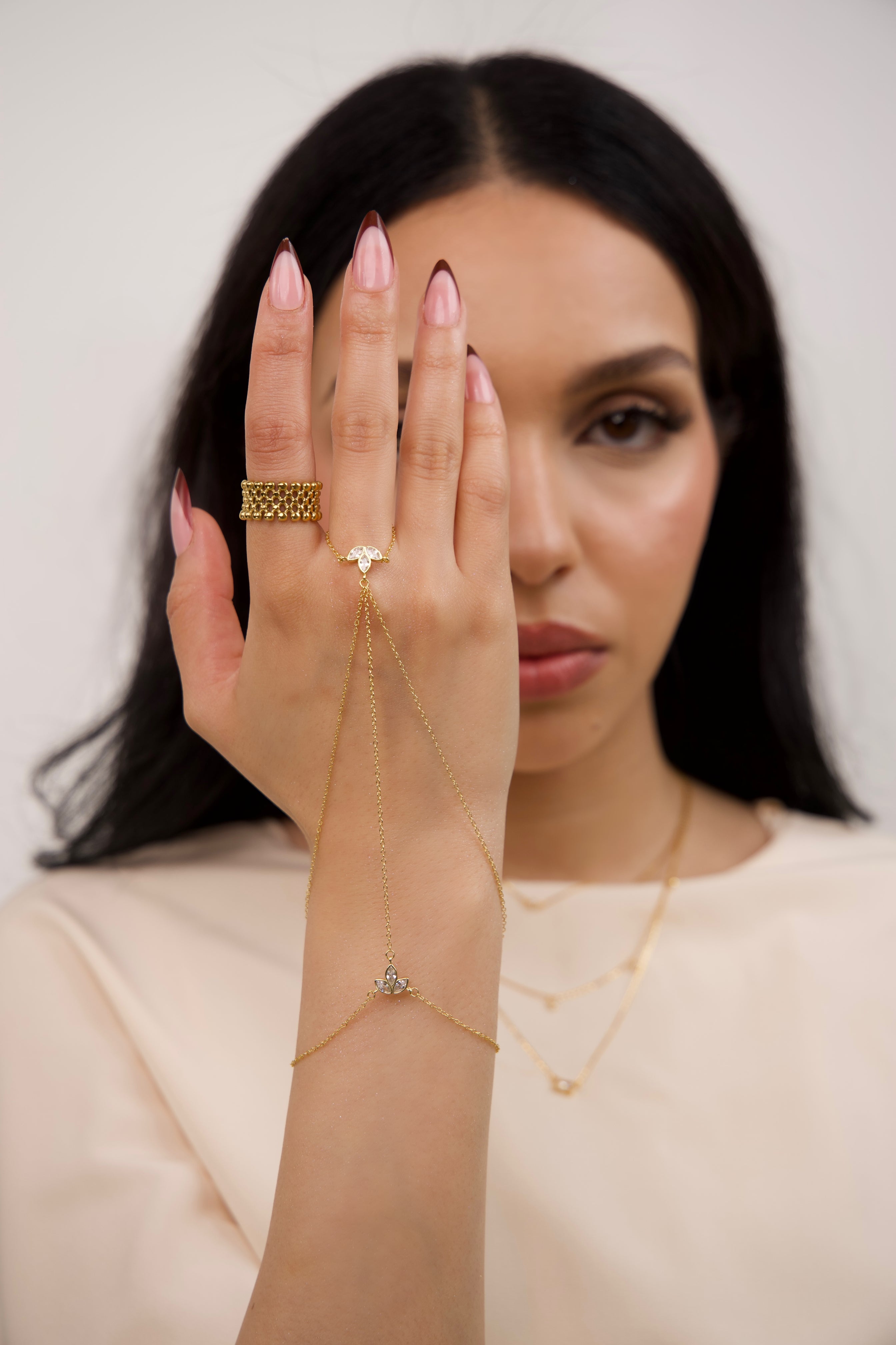 Yusra Hand Chain